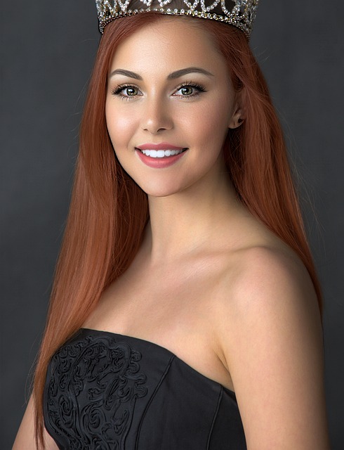 她都展現出 她都展現出